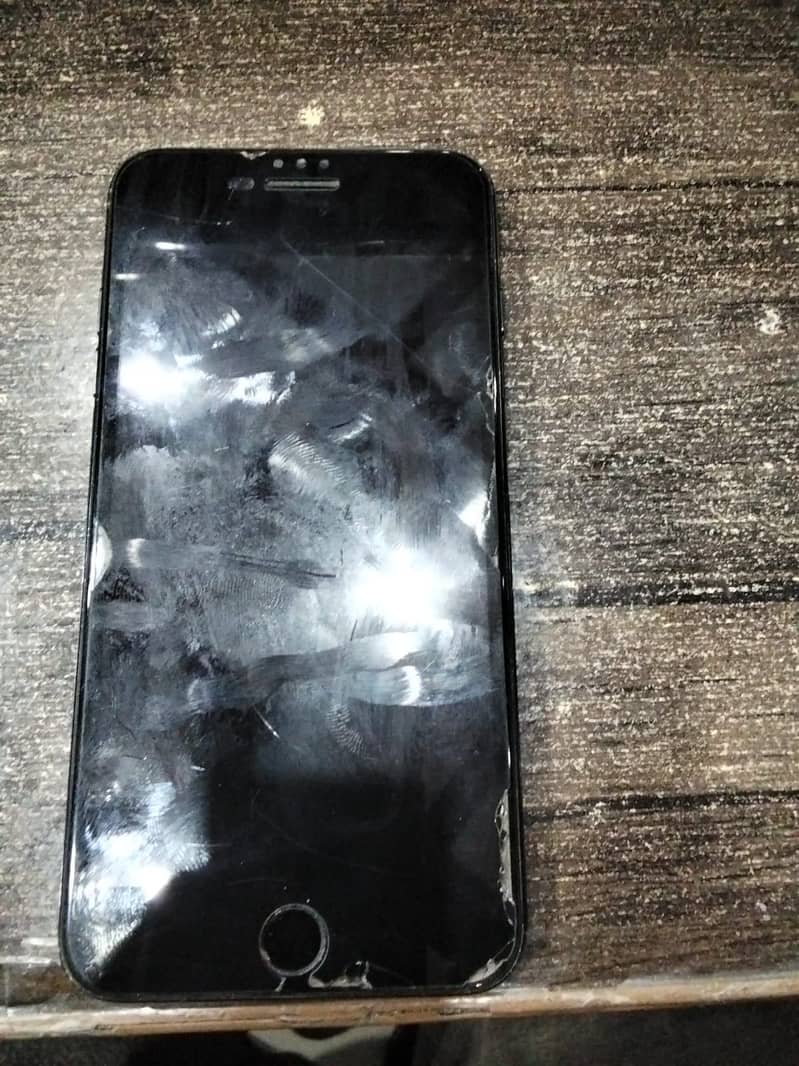 Apple iPhone 7 2