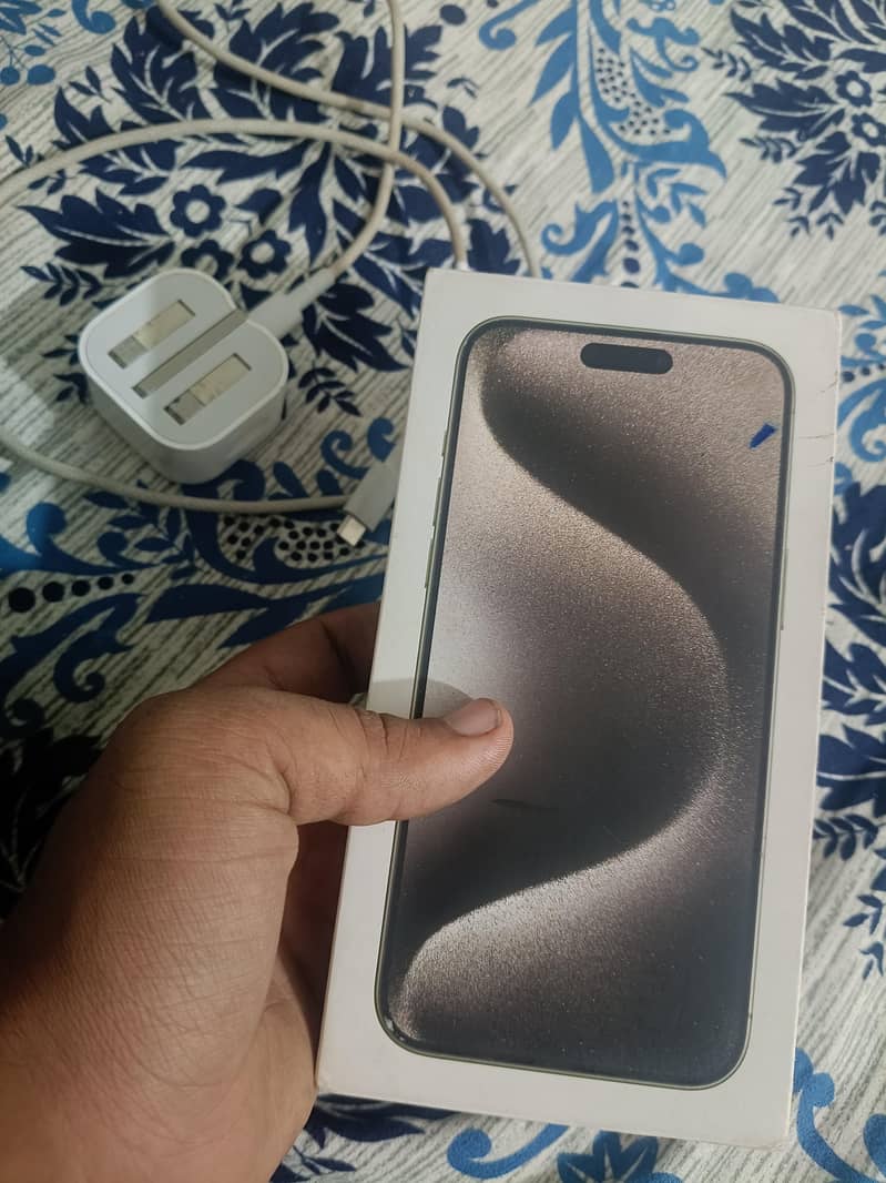 Apple iPhone 15 Pro Max 10