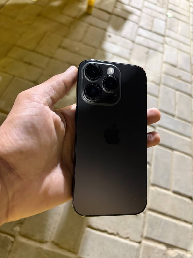 Apple iPhone 14 Pro 3