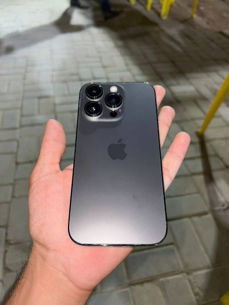 Apple iPhone 14 Pro 4