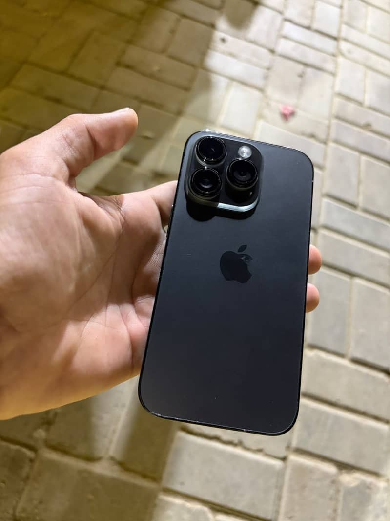 Apple iPhone 14 Pro 8