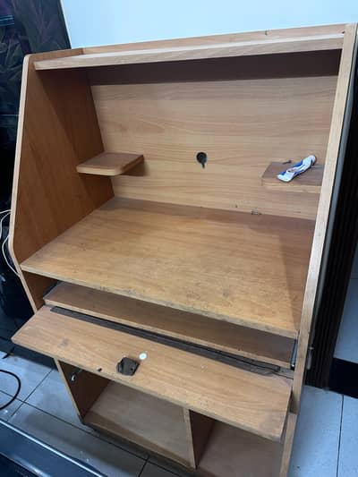 Computer Table