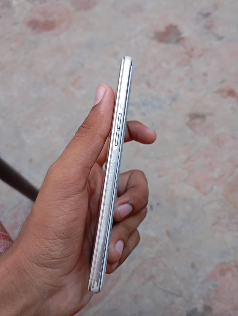 OPPO A37 6