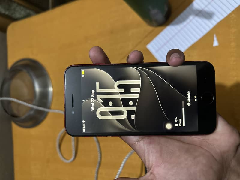 Apple iPhone SE 8