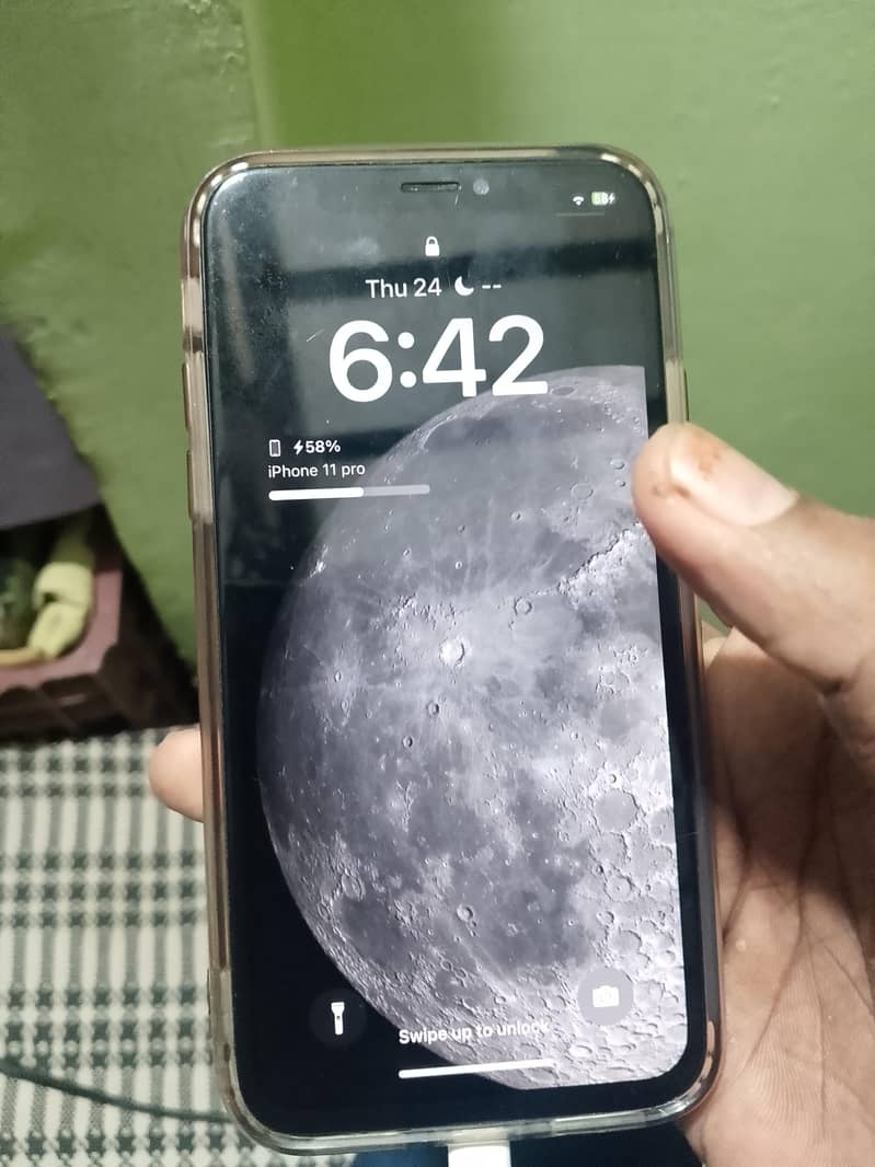 Apple iPhone X 4