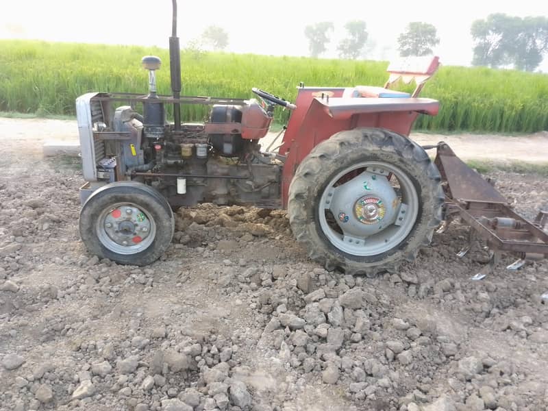 MF 240 2