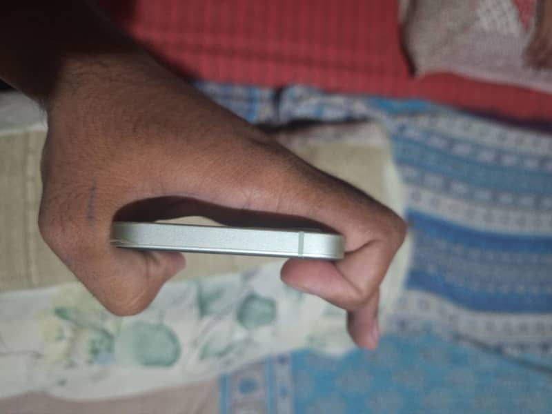 Apple iPhone 12 2
