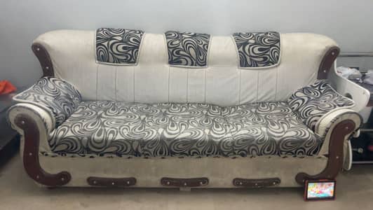 7 Seater Sofa Set Available