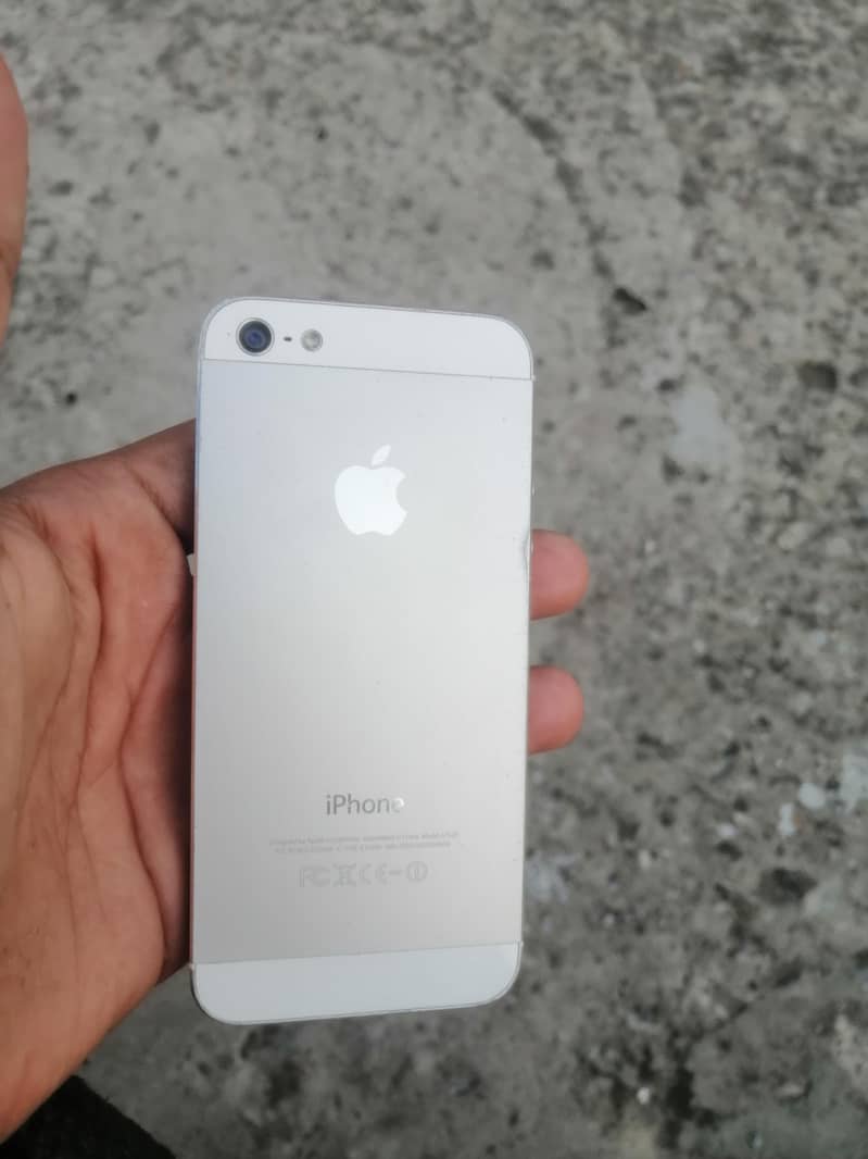Apple iPhone 5 2