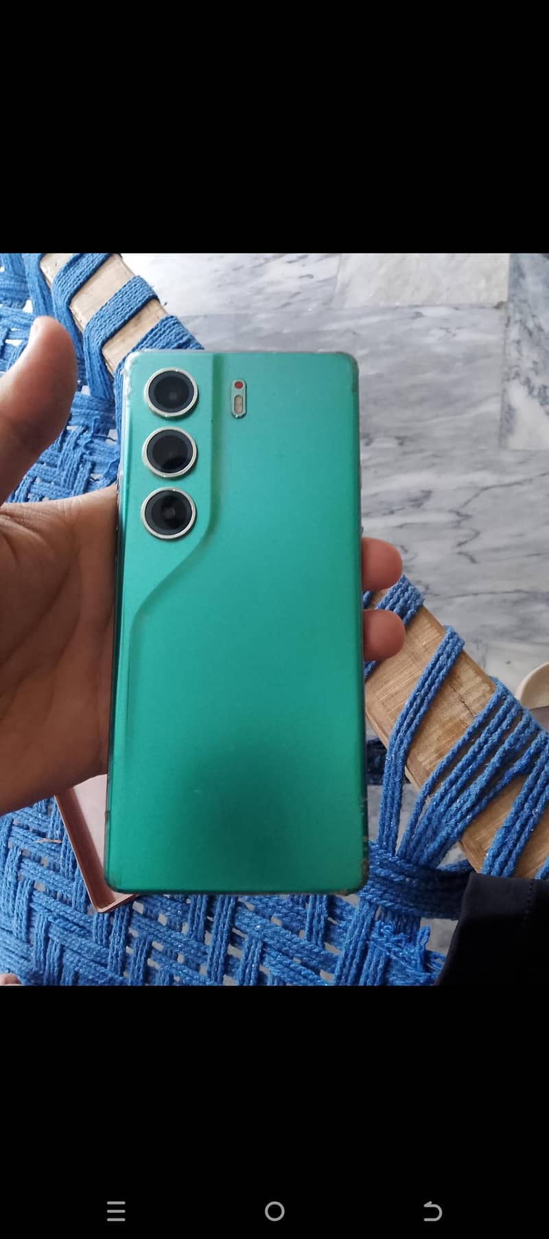 Tecno CAMON 40 1
