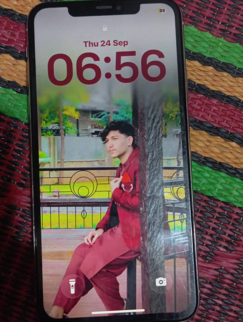 Apple iPhone 11 Pro Max 8