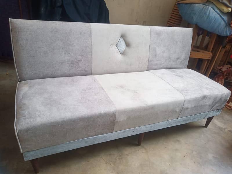 Attari Sofa's 4