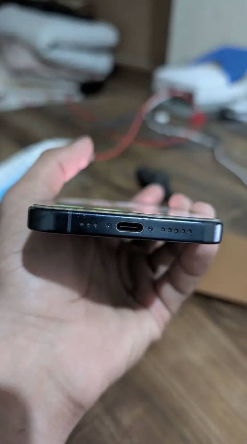 Apple iPhone 15 Pro 1