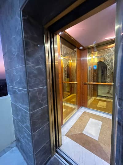 2 bed Lounge Vip apartment For Sale good location precinct 4
