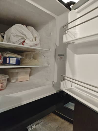 Dowlance fridge new condition