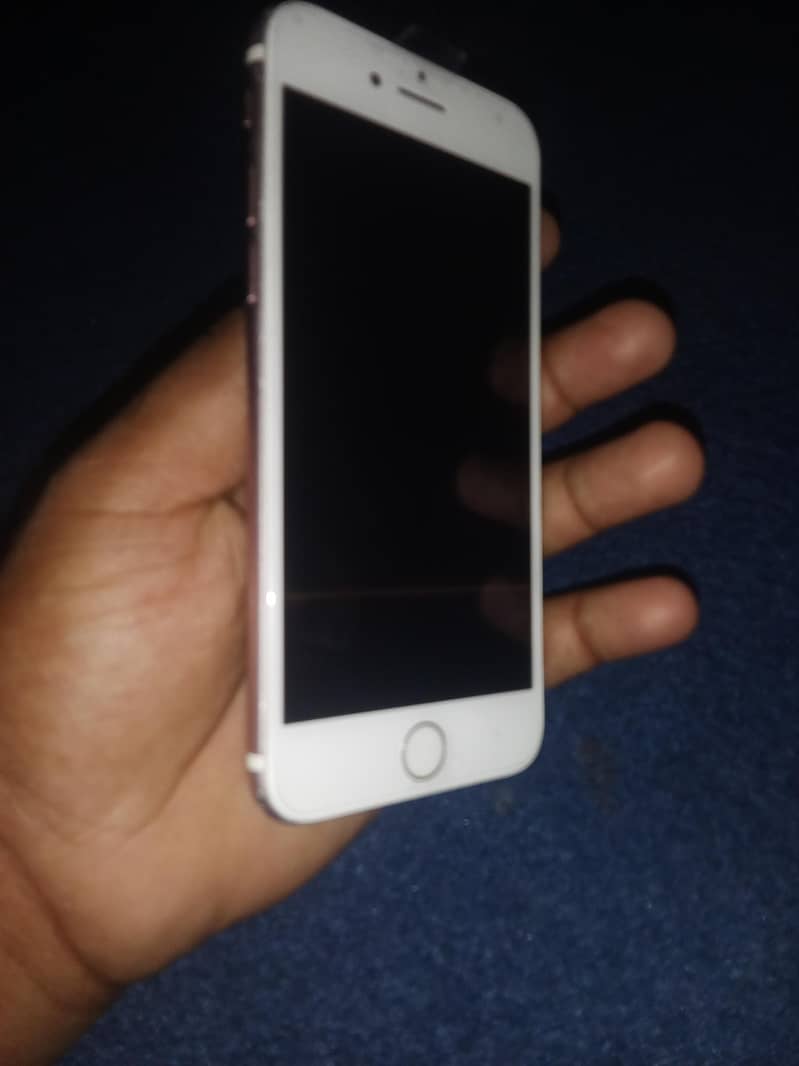 Apple iPhone 7 1