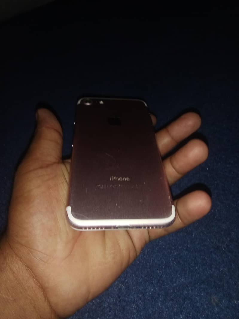 Apple iPhone 7 5