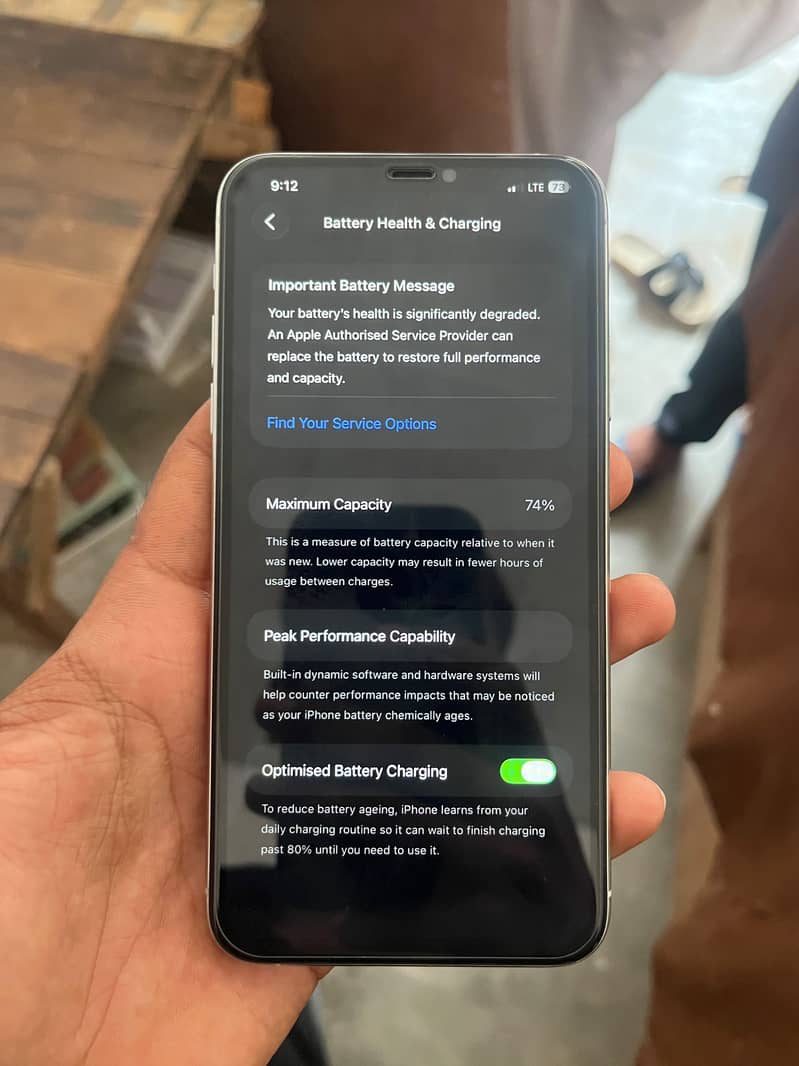 Apple iPhone 11 Pro Max 6