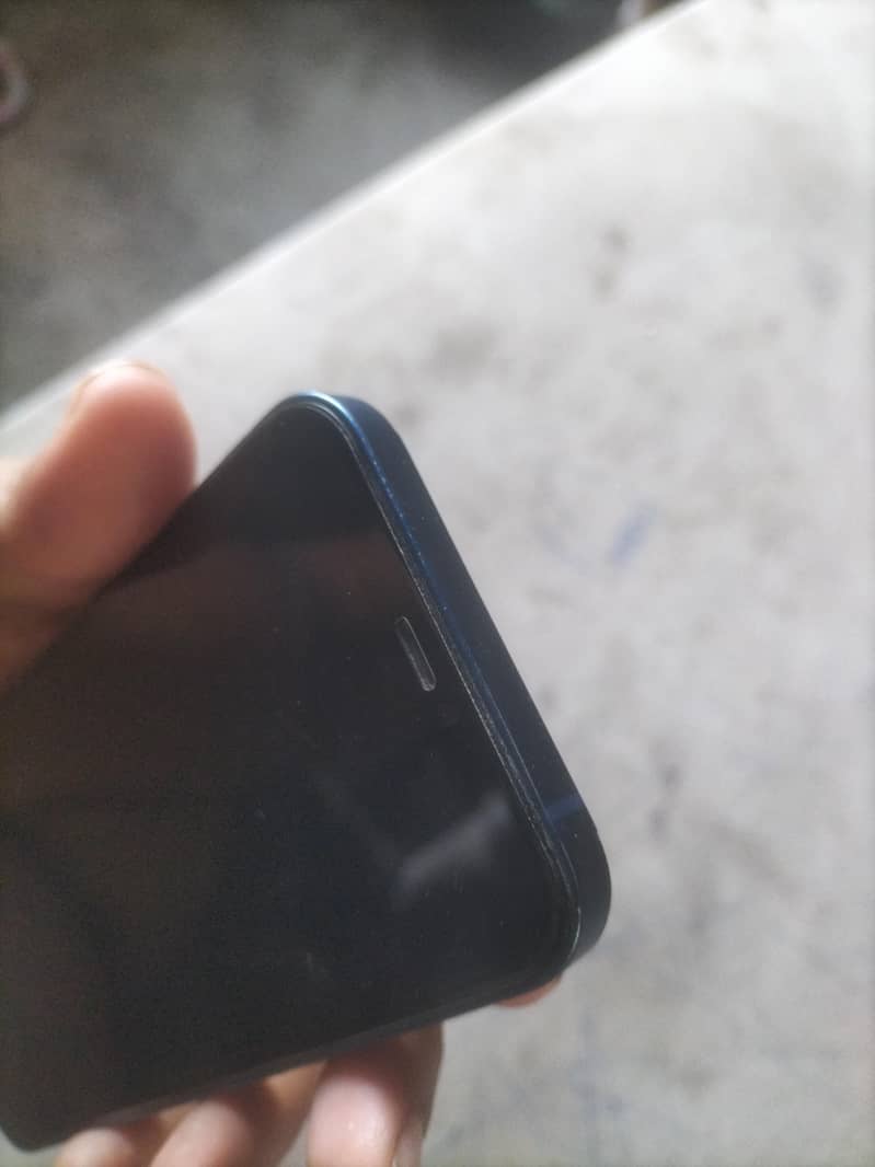 Apple iPhone 12 0