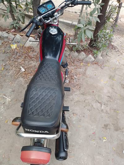 Honda 125 genuine with original documents smart card demand 115