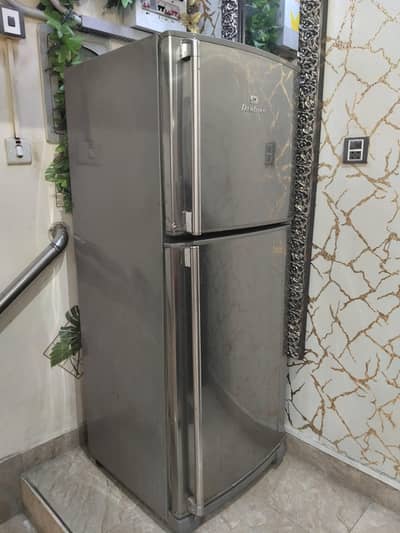 Dawlance fridge (M) Size