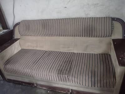I am selling my sofa set 3,2 and 1 seater