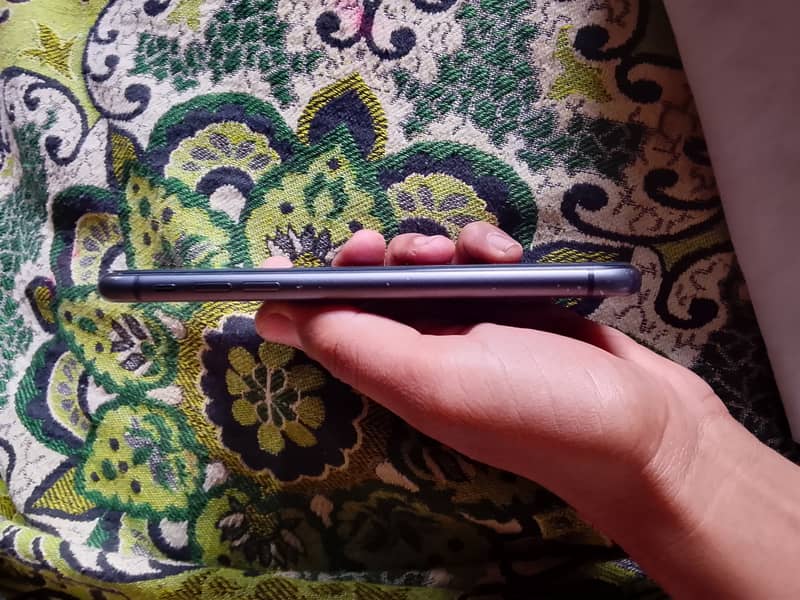 Apple iPhone 11 2