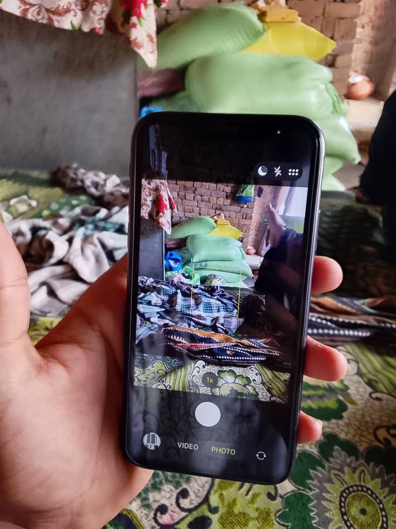 Apple iPhone 11 9