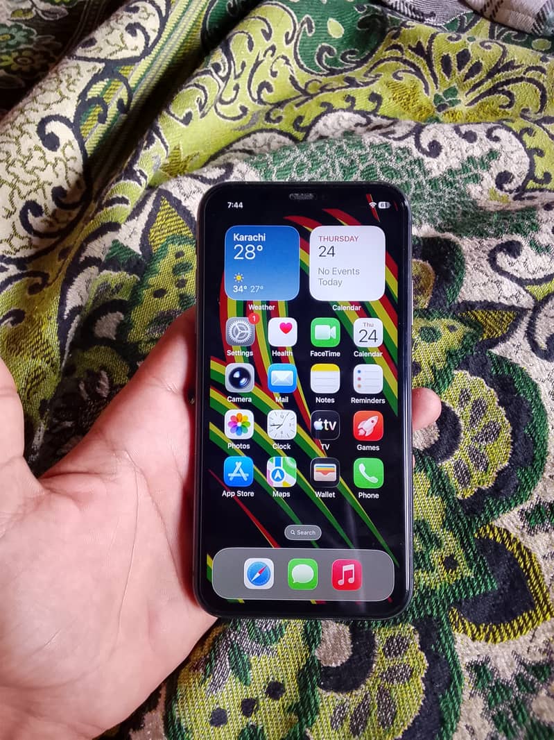 Apple iPhone 11 10