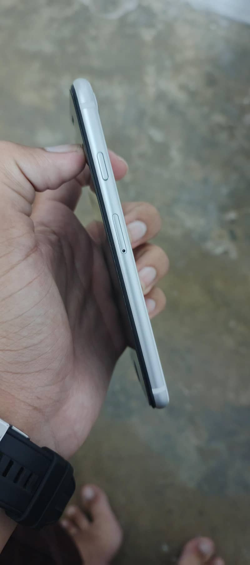 Apple iPhone SE 3