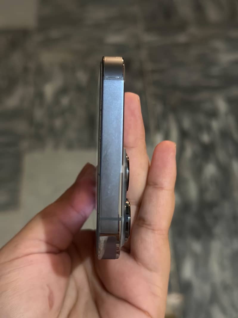 Apple iPhone 13 Pro 3