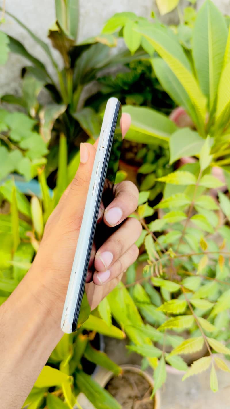 OPPO A52 3