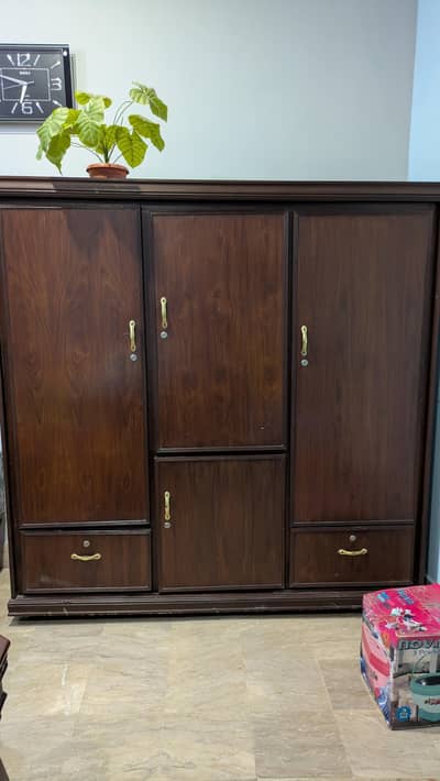 Kapro Wali Almari wooden style & Bartan Almari
