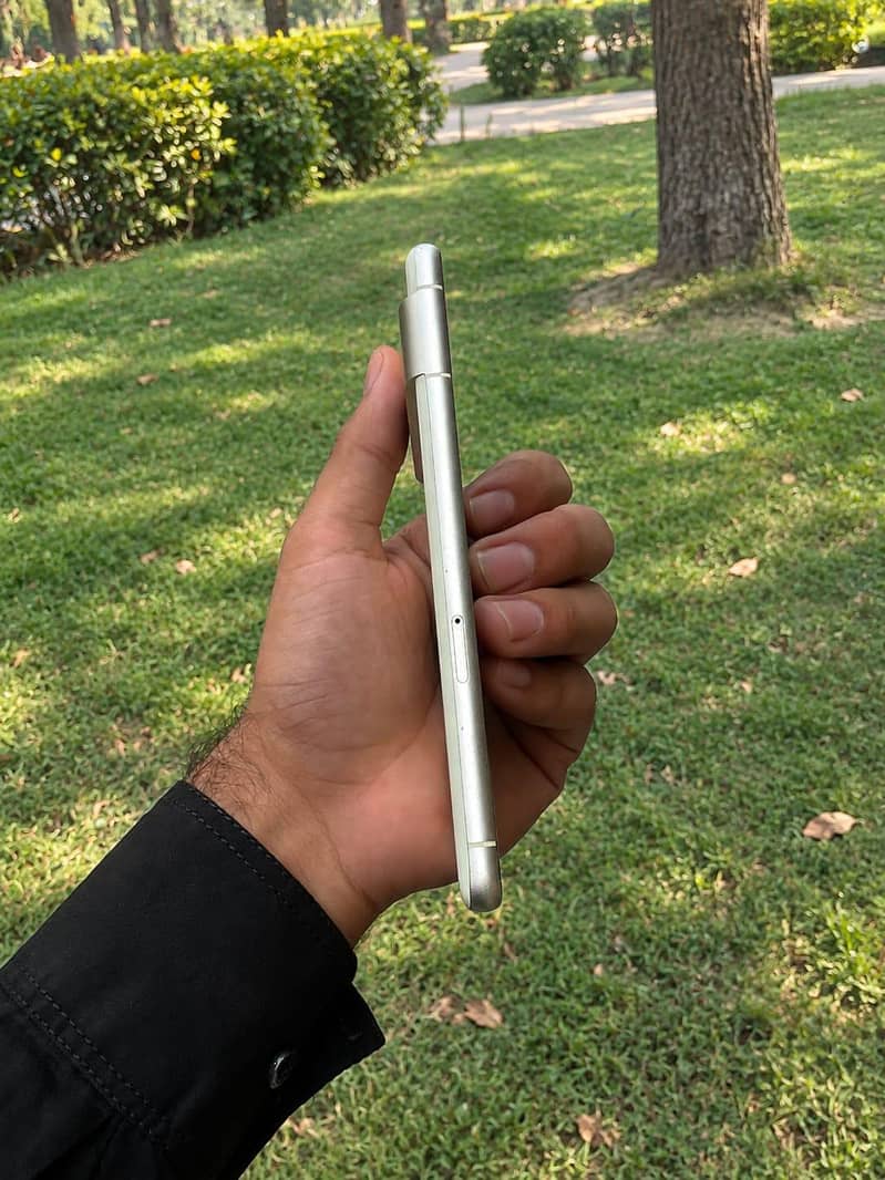 Google Pixel 7 2
