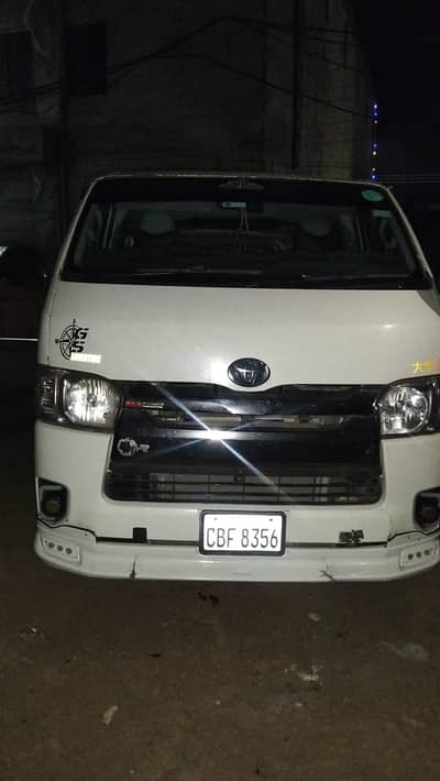 Toyota Hiace 200 android panel alloys installed brand new Tyre lear s