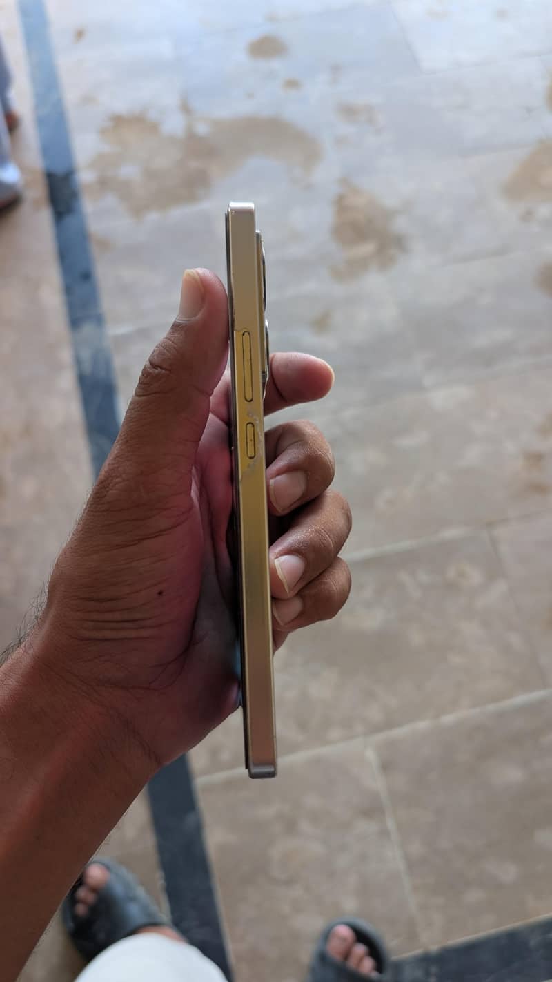 Infinix Note 40 4
