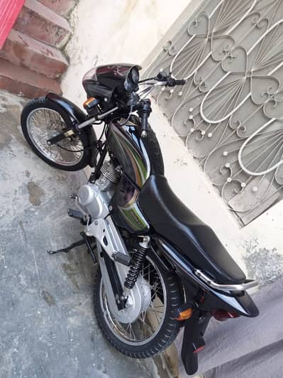 Honda CG 125 Deluxe 2014