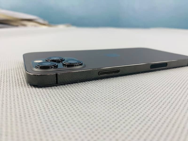Apple iPhone 12 Pro Max 6