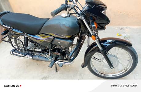 honda pridor 2027 bilkul new just 1100 used . number laga hwa hai