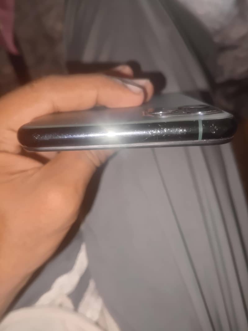 Apple iPhone 11 Pro Max 5