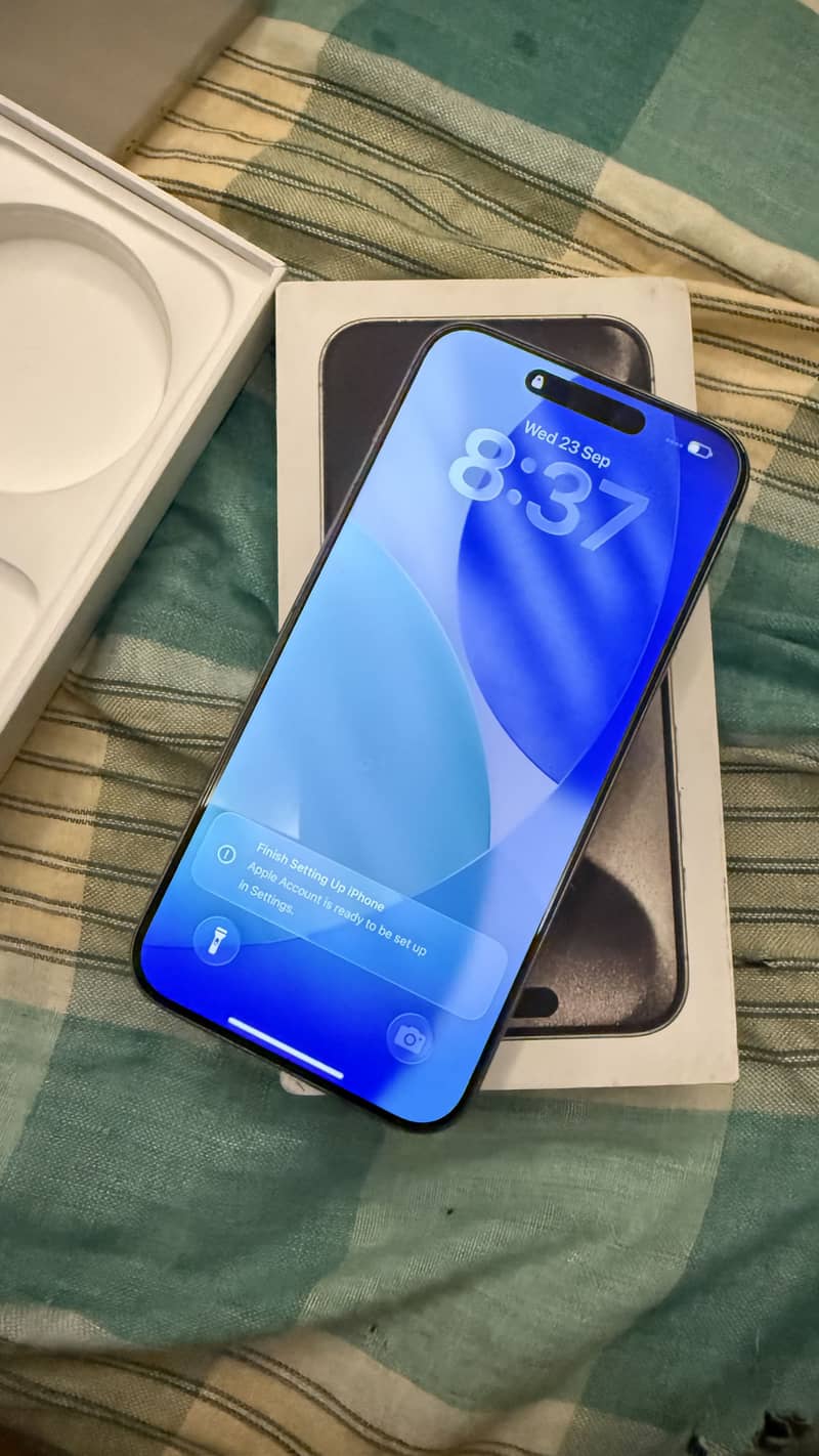 Iphone 15pro max 0