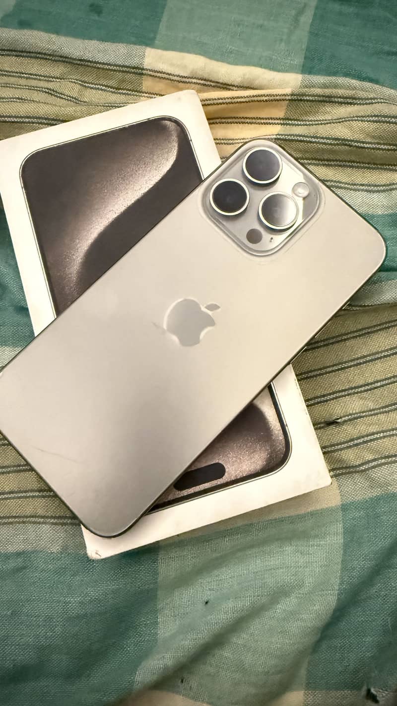 Iphone 15pro max 1