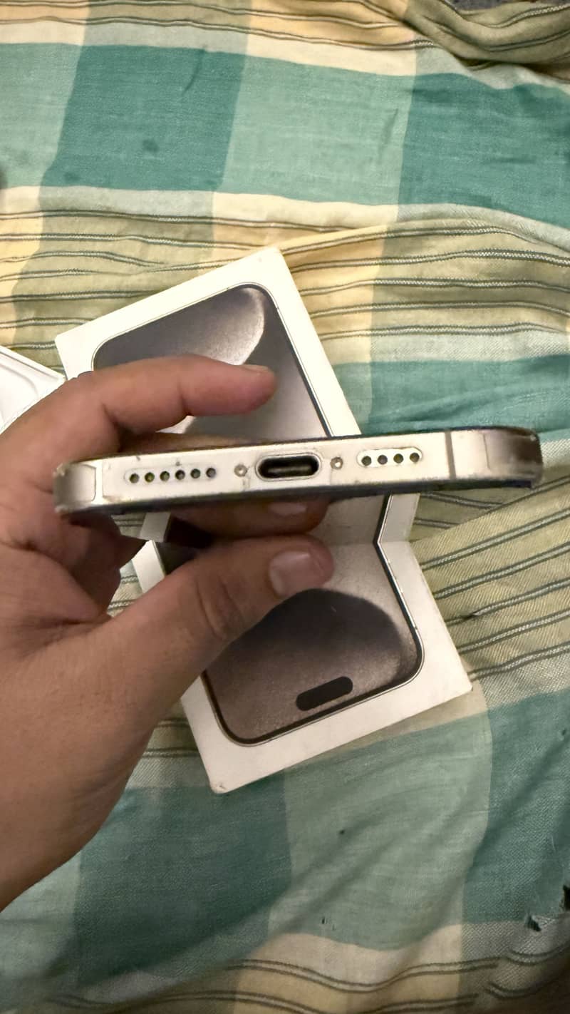 Iphone 15pro max 3