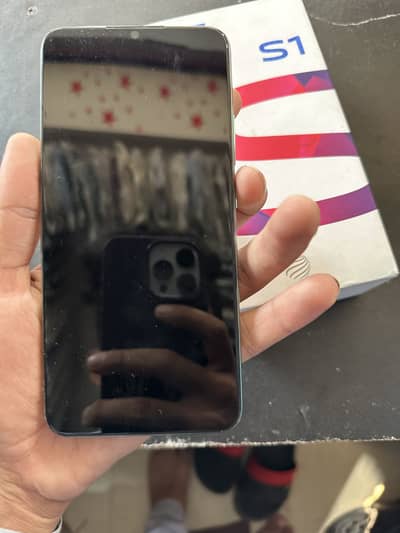 Vivo S1
