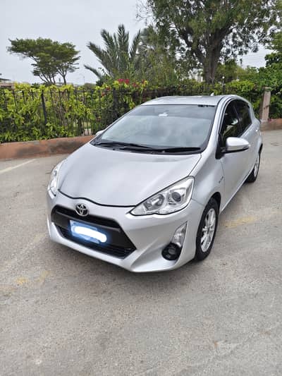 Toyota Aqua 2015 s push