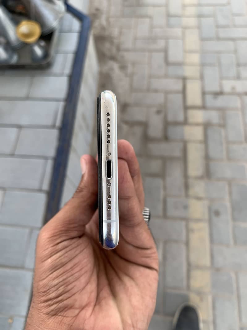 iPhone XS 1