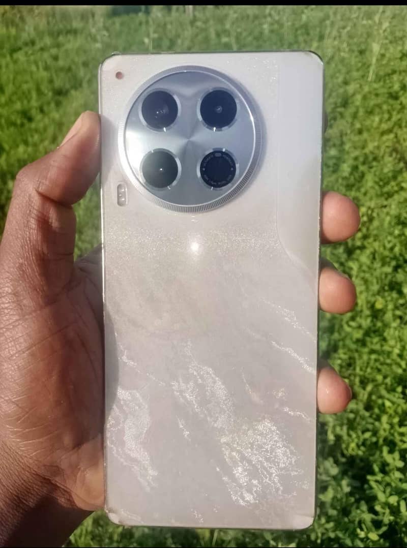 tecno camon 30 2