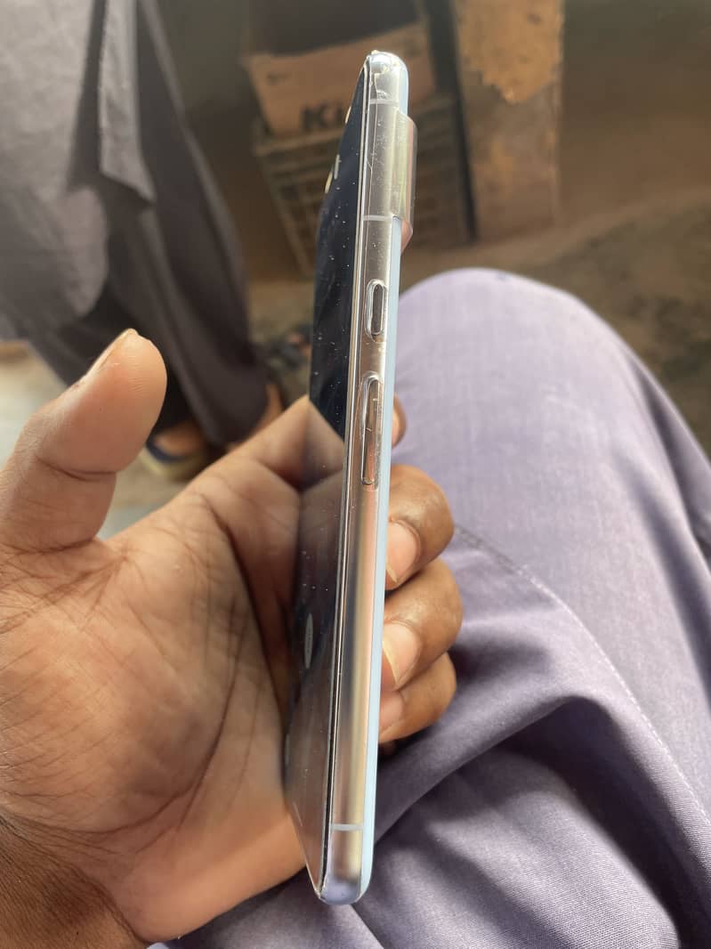 Google Pixel 8 Pro 4