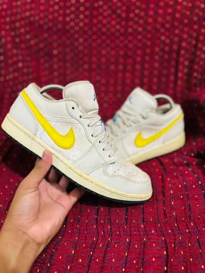White & Yellow High-Top Sneakers – Stylish Casual Shoes