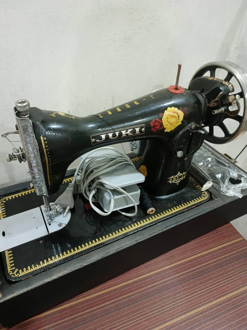 sewing machine Juki 1